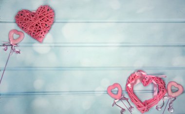 aşk sevgililer günü hediyesi için kalpler dekor