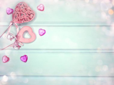 aşk sevgililer günü hediyesi için kalpler dekor