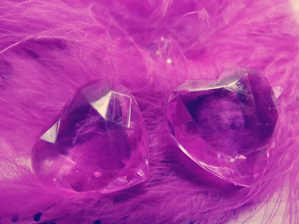 Iki kristaller gem kalpleri sevgililer günü arka plan — Stok fotoğraf