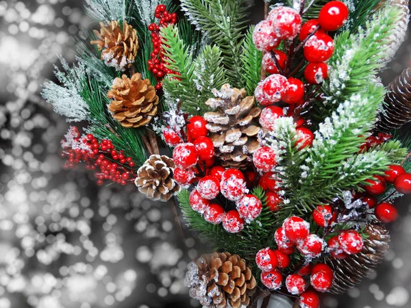 Winter background with fir branches cones and snow — Stock Photo, Image