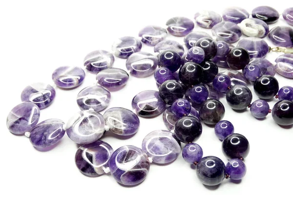 Fashion beads necklace jewelry with semigem crystals amethyst — Stock Photo, Image