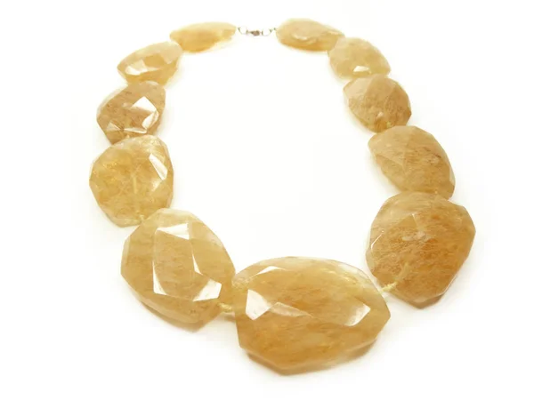 Mode Perlen Halskette Schmuck mit Halbedelsteinen Quarz — Stockfoto
