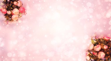 çiçekli şakayık ve yaprakların bahar arkaplanı 