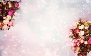 çiçekli şakayık ve yaprakların bahar arkaplanı 