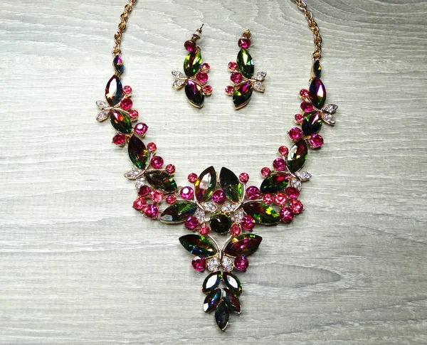 Jewelry fashion set necklace earrings with colorful crystals — 스톡 사진