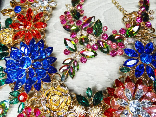 Jewelry fashion beads necklace background with colorful crystals — 스톡 사진