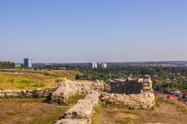 Antik bir yerleşim ve modern binaların Elabuga, Tataristan, Rusya Federasyonu.