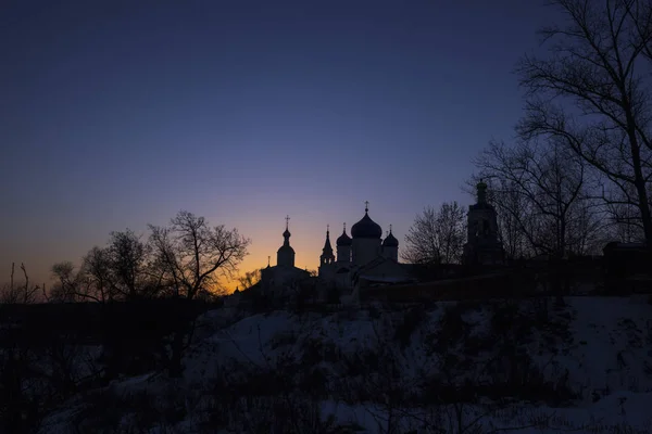 Rysk Ortodoxa Landskap Solnedgången Skyline Med Kors Och Kupoler Silhuetter — Stockfoto