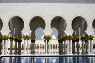 Sheikh Zayed Camii Abu Dabi genel görünümü
