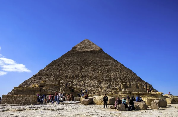 Gízai piramisok. Cairo, Egyiptom. — Stock Fotó