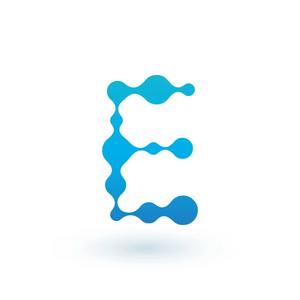 Woda molekularna początkowa litera E logo projekt, płyn płyn projekt element z kropkami i cienia. Stock wektor ilustracja na białym tle. — Wektor stockowy