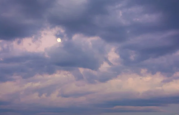 Cloudy in twilight — Stock Photo, Image