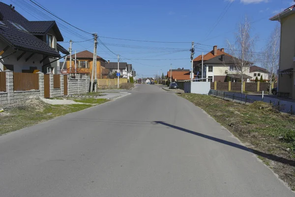 Street New Houses Two Storeyed Building Весна Солнечный День — стоковое фото