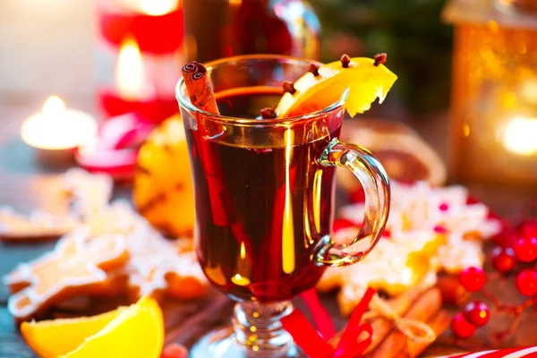 Vin Chaud Traditionnel Noël Sur Table Décorée Vacances — Photo