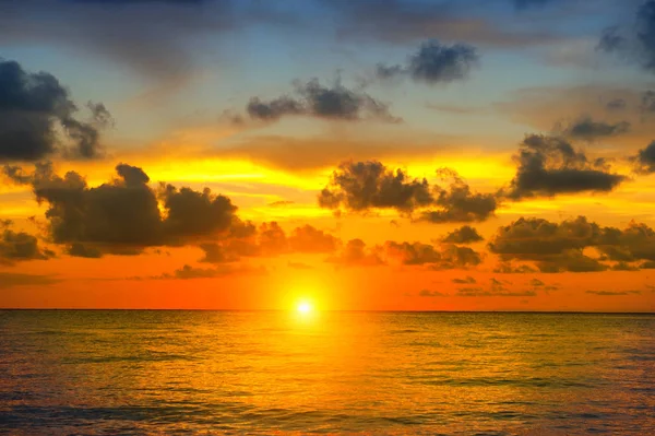 Malerischer Blick Auf Den Sonnenuntergang Auf Karibik Insel — Stockfoto