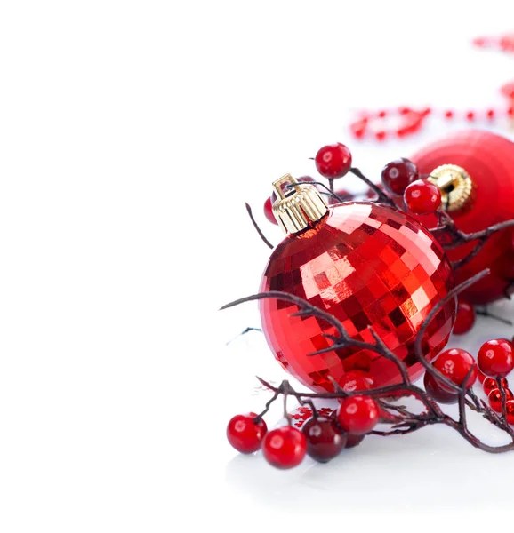 Decoraciones Rojas Navidad Aisladas Sobre Fondo Blanco —  Fotos de Stock