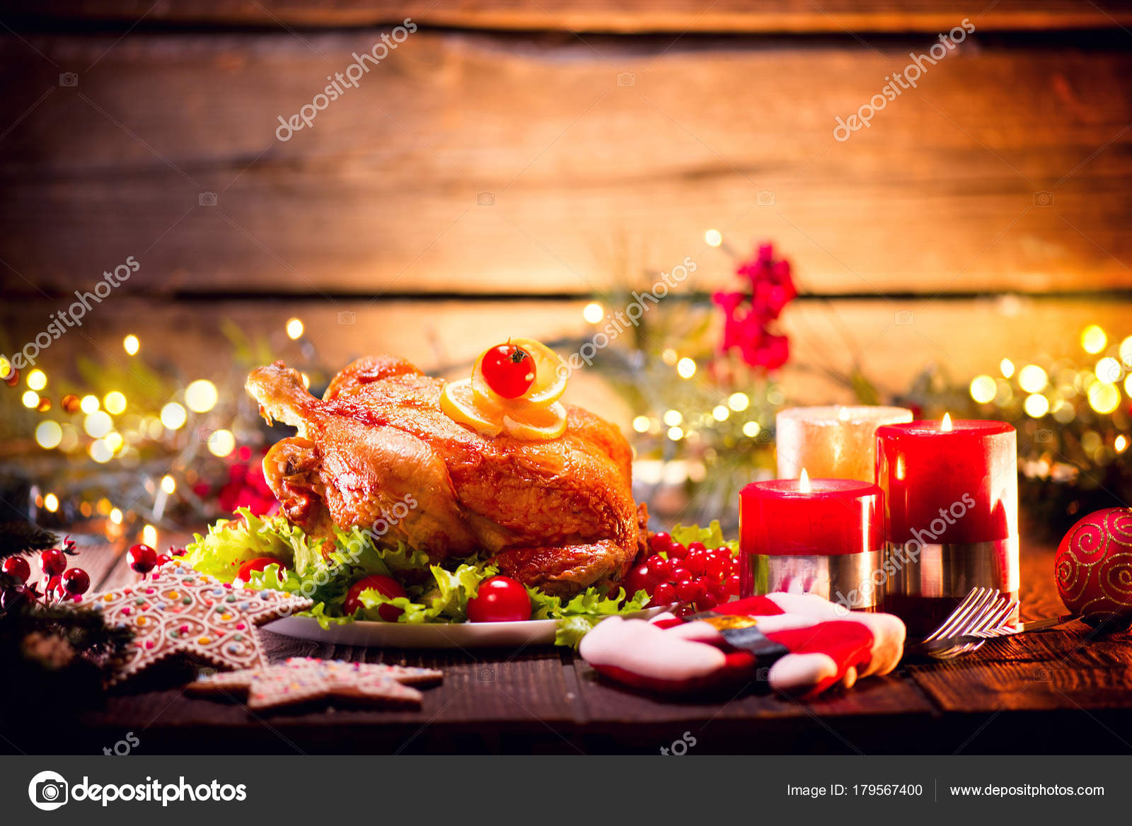 Holiday Roasted Turkey Christmas Dinner Blurred Background — Stock