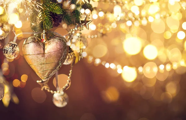 Altın Christmas Dekorasyon Bokeh Arka Plan Üzerinde — Stok fotoğraf