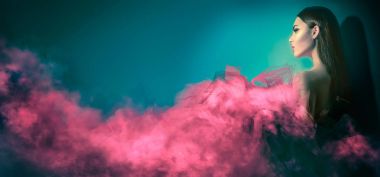 Muhteşem model kadın pembe Tesettür elbise 