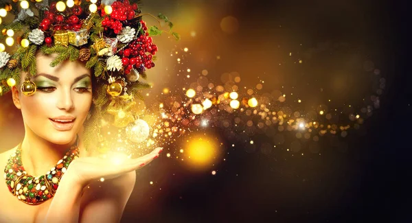 Mujer Con Maquillaje Accesorios Navideños — Foto de Stock