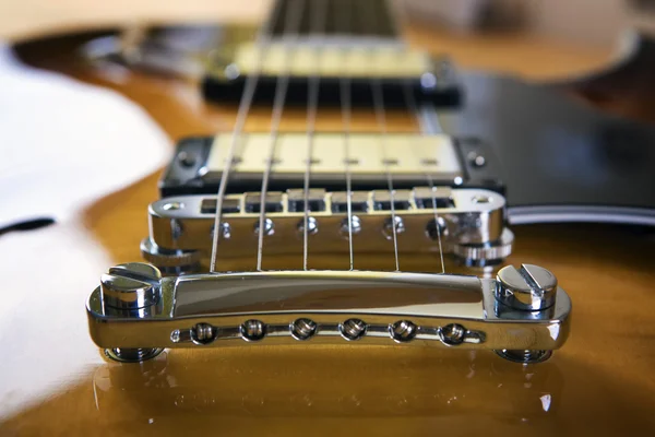 Guitarra acústica de cerca — Foto de Stock