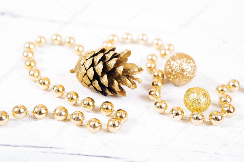 Brilliant gold  cones like christmas decoration