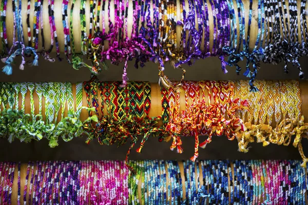 Reeks van kleurrijke armbanden — Stockfoto