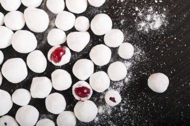 Cranberries ın pudra şekeri