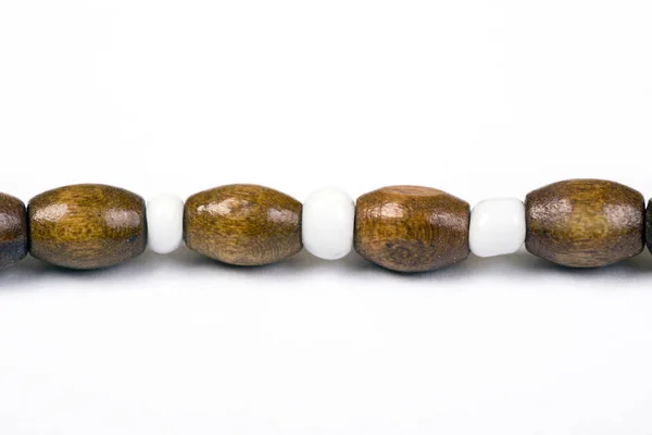 Naszyjnik z koralików drewnianych — Zdjęcie stockowe