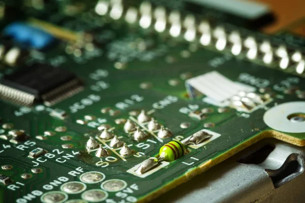 Eski yeşil bilgisayar yönetim kurulu, teknoloji detay