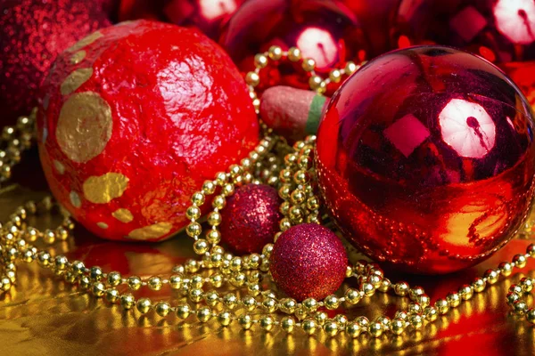 Noel altın ve kırmızı arka plan