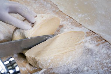 Taze makarna elle yapımı