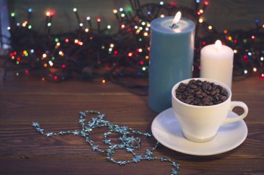 Natürmort bir fincan kahve ve mum