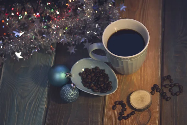Csendélet egy csésze kávét, és 2018-felirat — Stock Fotó