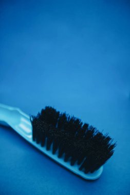 Bir plastik toz fırçası