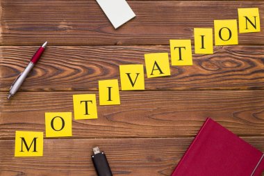 Motivation diagonal inscription