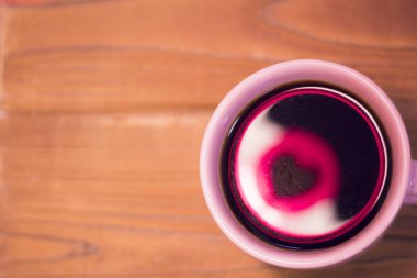 Kahve kalp şeklinde