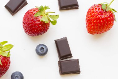 Tatlı kavramı taze çilek ile