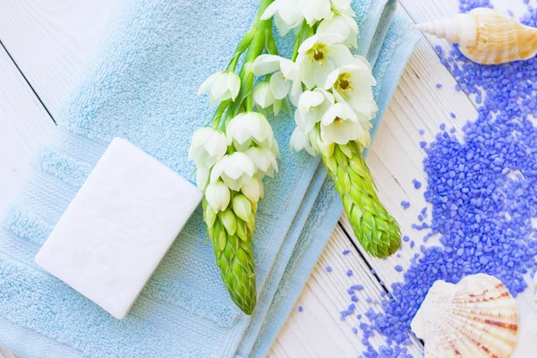 Spa concept with a candle — Stock Photo, Image