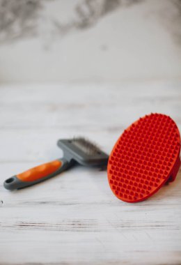 Damat alet ile beyaz arka plan