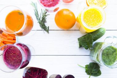 Taze meyve ve sebze smoothie