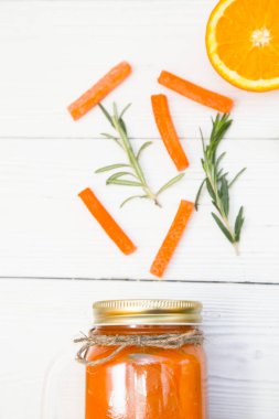 Taze meyve ve sebze smoothie