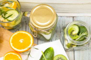 Taze meyve ve sebze smoothie