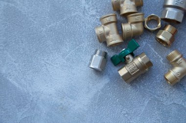 Çeşitli su tesisatçıları araçları