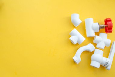 Çeşitli su tesisatçıları araçları