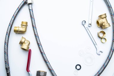 Çeşitli su tesisatçıları araçları