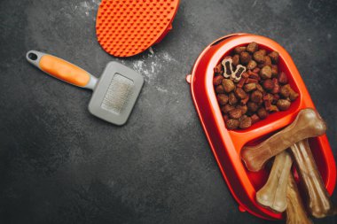 Kase kuru evde beslenen hayvan yiyecek