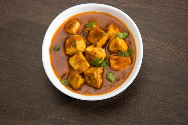 Formaggio cotto in una salsa cremosa, piatto indiano — Foto Stock