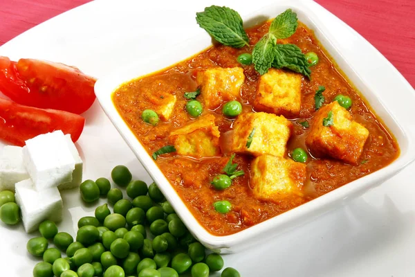 Fromage cuit dans une sauce crémeuse, Plat indien — Photo