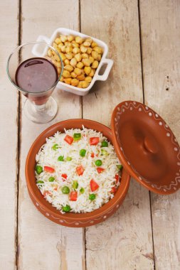 Shai pulao veya sebze pilav ve sebze Hint biryani